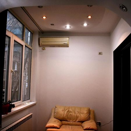Grand Central Accomodation Sala Palatului Bukarest Exterior foto