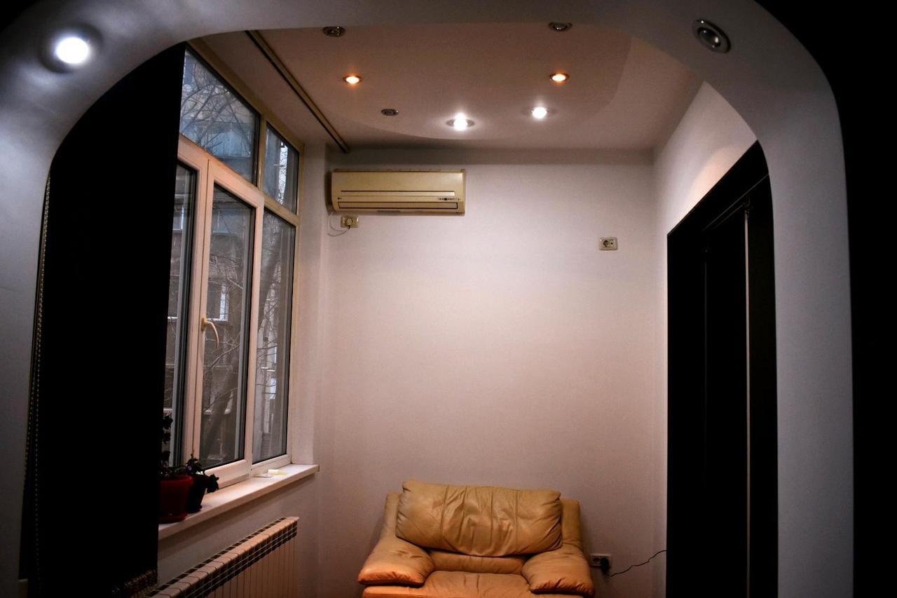 Grand Central Accomodation Sala Palatului Bukarest Exterior foto